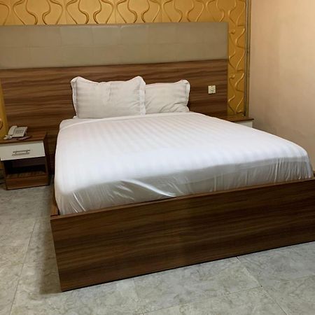 Royal Marquis Hotel Ibadan Luaran gambar