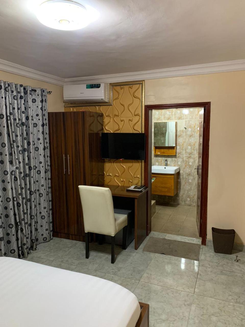Royal Marquis Hotel Ibadan Luaran gambar